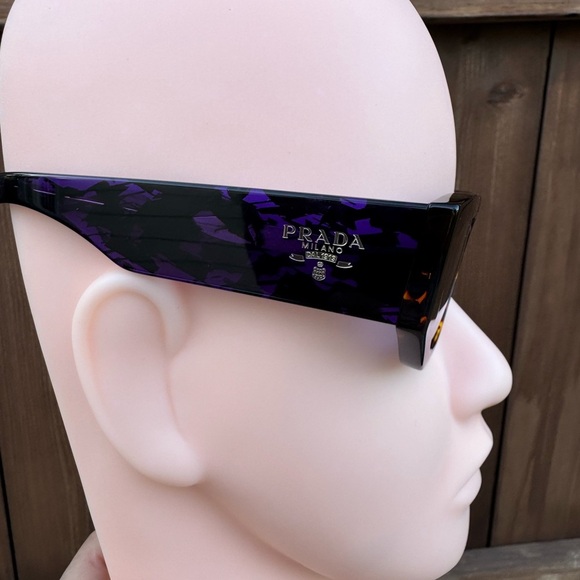 Prada Brown Sunglasses with Geometric Design - Picture 3 of 14